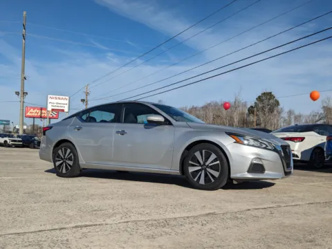 Photos of 2022 Nissan Altima 2.5 SV for sale in Vidalia, GA at Woody Folsom Nissan of Vidalia