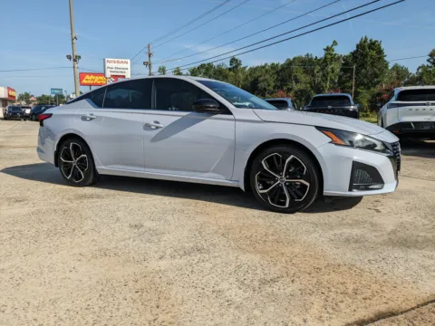Photos of 2024 Nissan Altima 2.5 SR for sale in Vidalia, GA at Woody Folsom Nissan of Vidalia