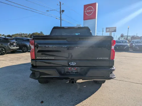 More photos of 2021 Chevrolet Silverado 1500 Custom at Woody Folsom Nissan of Vidalia, GA