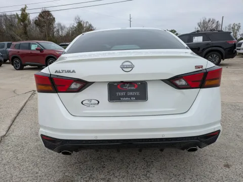 More photos of 2025 Nissan Altima SR at Woody Folsom Nissan of Vidalia, GA