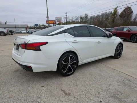 More photos of 2025 Nissan Altima SR at Woody Folsom Nissan of Vidalia, GA
