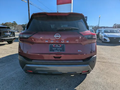 More photos of 2023 Nissan Rogue SL at Woody Folsom Nissan of Vidalia, GA
