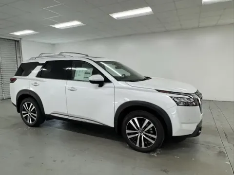 Another view of 2025 Nissan Pathfinder Platinum for sale in Baxley, GA at Woody Folsom Nissan of Baxley Inc.