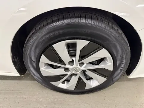 More photos of 2022 Nissan Altima 2.5 S at Woody Folsom Nissan of Baxley Inc., GA