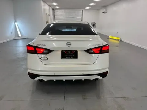 More photos of 2020 Nissan Altima 2.5 Platinum at Woody Folsom Nissan of Baxley Inc., GA