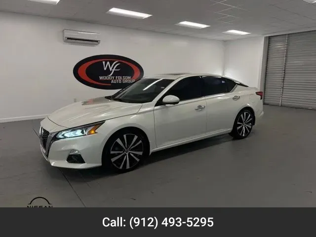 White 2020 Nissan Altima 2.5 Platinum for sale in Baxley, GA