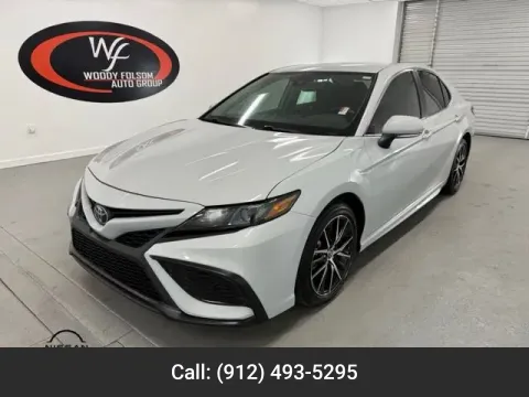 White 2024 Toyota Camry SE for sale in Baxley, GA