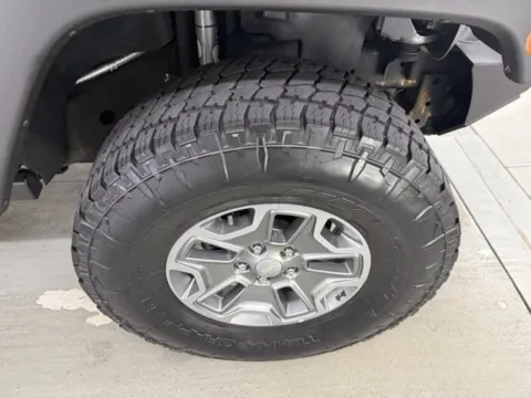 More photos of 2017 Jeep Wrangler Unlimited Sport at Woody Folsom Nissan of Baxley Inc., GA