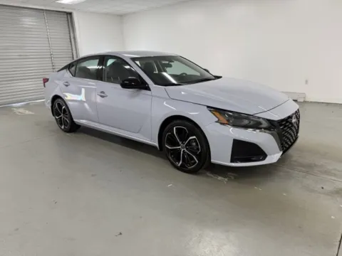 Another view of 2024 Nissan Altima 2.5 SR for sale in Baxley, GA at Woody Folsom Nissan of Baxley Inc.