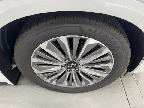 More photos of 2025 INFINITI QX80 SENSORY at Woody Folsom Nissan of Baxley Inc., GA