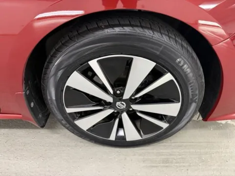 More photos of 2020 Nissan Altima 2.5 SL at Woody Folsom Nissan of Baxley Inc., GA