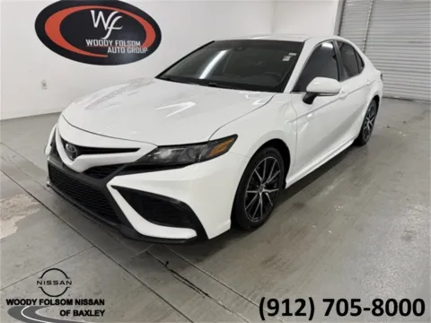 White 2023 Toyota Camry SE for sale in Baxley, GA