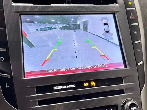 More photos of 2020 Lincoln MKZ Hybrid Reserve at Dream Work Automotive, NC