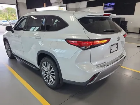 Photos of 2022 Toyota Highlander Platinum for sale in Charlotte, NC at Dream Work Automotive