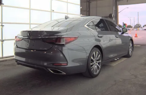 More photos of 2019 Lexus ES 350 at Dream Work Automotive, NC