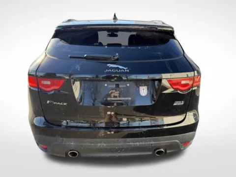 More photos of 2018 Jaguar F-PACE 35t R-Sport at Dream Work Automotive, NC