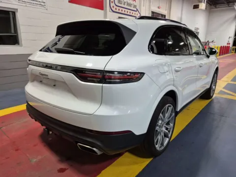 More photos of 2020 Porsche Cayenne at Dream Work Automotive, NC