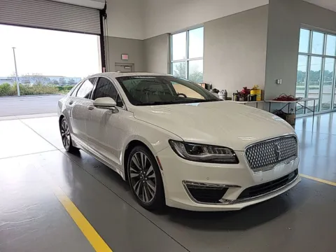 More photos of 2020 Lincoln MKZ Hybrid Reserve at Dream Work Automotive, NC
