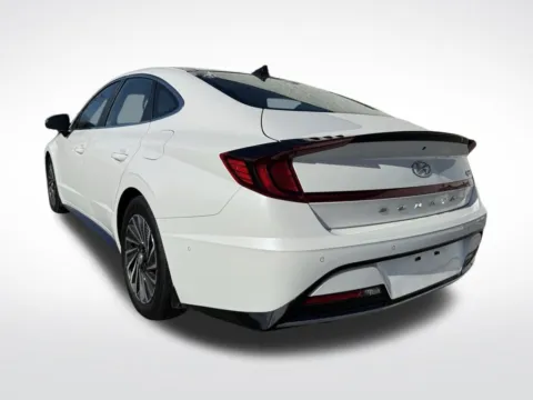 More photos of 2023 Hyundai Sonata Hybrid Limited at Dream Work Automotive, NC