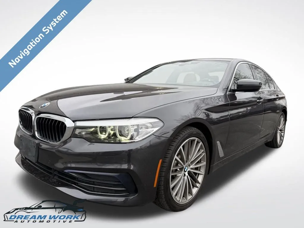 2020 BMW 5 Series 530i's photo