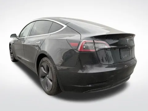 More photos of 2018 Tesla Model 3 Mid Range at Dream Work Automotive, NC