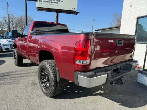 More photos of 2013 GMC Sierra 2500HD SLE at Dream Work Automotive, NC
