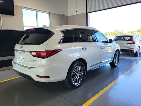 More photos of 2016 INFINITI QX60 at Dream Work Automotive, NC