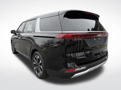More photos of 2023 Kia Carnival EX at Dream Work Automotive, NC