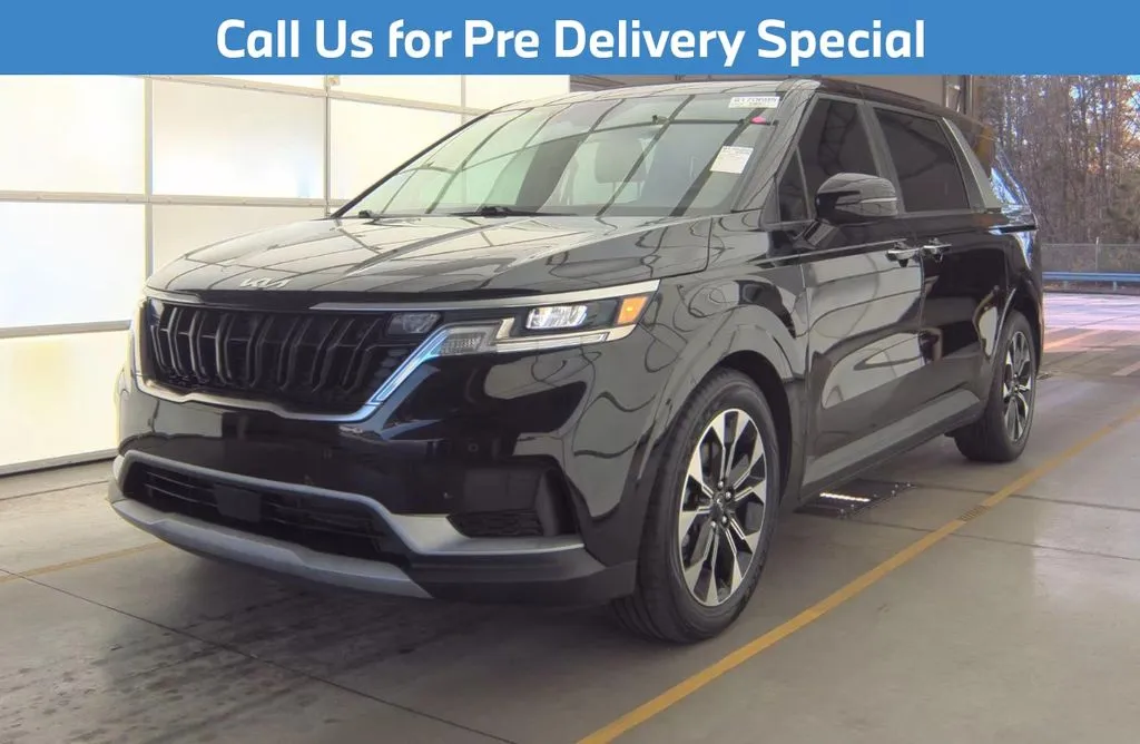 Black 2023 Kia Carnival EX for sale in Charlotte, NC