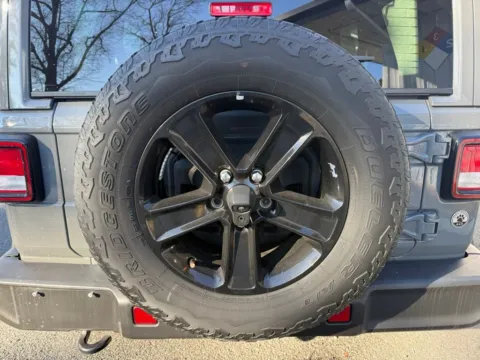 More photos of 2022 Jeep Wrangler Unlimited Sahara Altitude at Dream Work Automotive, NC