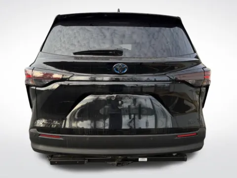 More photos of 2025 Toyota Sienna XSE at Dream Work Automotive, NC