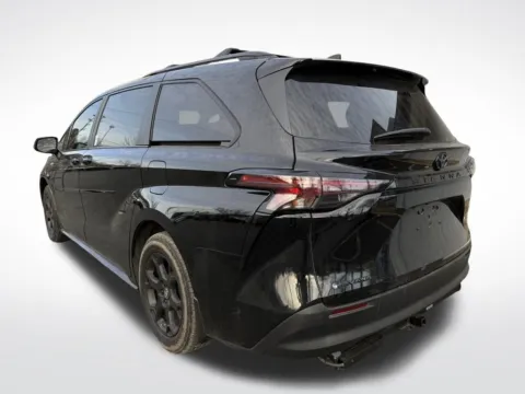 More photos of 2025 Toyota Sienna XSE at Dream Work Automotive, NC