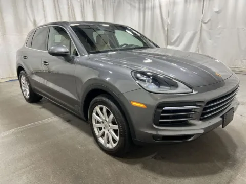 More photos of 2021 Porsche Cayenne at Dream Work Automotive, NC