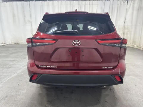 Another view of 2020 Toyota Highlander XLE for sale in Charlotte, NC at Dream Work Automotive