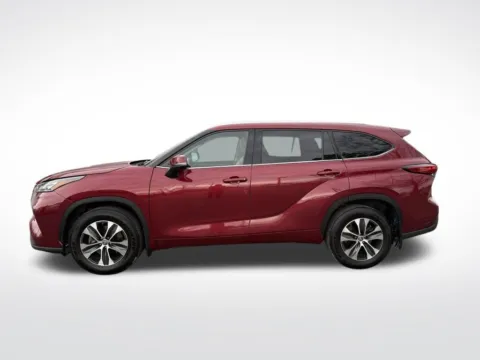 More photos of 2020 Toyota Highlander XLE at Dream Work Automotive, NC