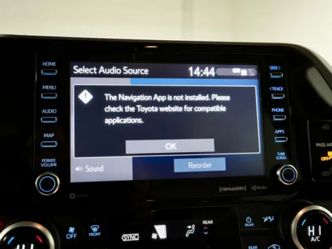 More photos of 2020 Toyota Highlander XLE at Dream Work Automotive, NC