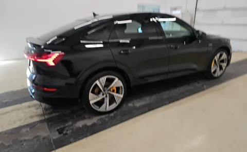 More photos of 2023 Audi e-tron Sportback S line Prestige at Dream Work Automotive, NC
