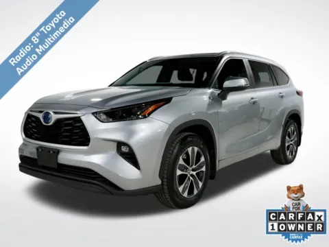 Silver 2023 Toyota Highlander Hybrid XLE for sale in Charlotte, NC
