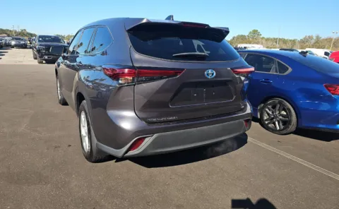 Another view of 2021 Toyota Highlander Hybrid LE for sale in Charlotte, NC at Dream Work Automotive