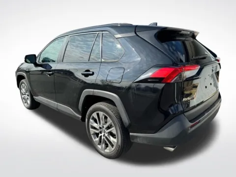 More photos of 2022 Toyota RAV4 XLE Premium at Dream Work Automotive, NC