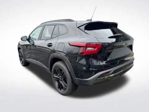 More photos of 2024 Chevrolet Trax ACTIV at Dream Work Automotive, NC