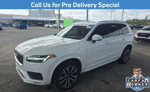 White 2022 Volvo XC90 T5 Momentum for sale in Charlotte, NC
