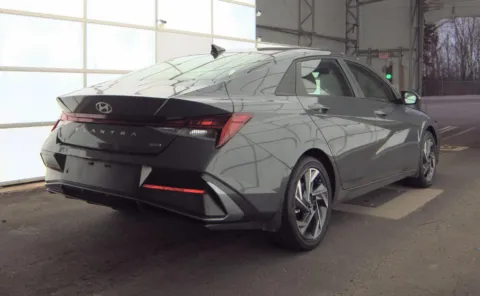 More photos of 2024 Hyundai Elantra Hybrid Limited at Dream Work Automotive, NC