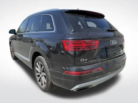 More photos of 2019 Audi Q7 55 Premium at Dream Work Automotive, NC