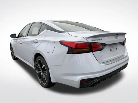 More photos of 2023 Nissan Altima 2.5 SR at Dream Work Automotive, NC