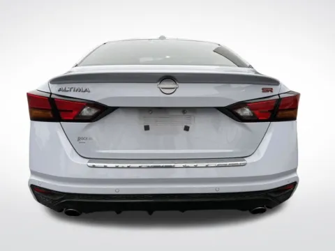 More photos of 2023 Nissan Altima 2.5 SR at Dream Work Automotive, NC