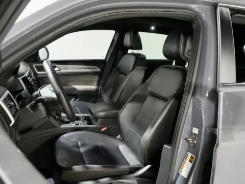 Another view of 2022 Volkswagen Atlas Cross Sport 3.6L V6 SE w/Technology for sale in Charlotte, NC at Dream Work Automotive