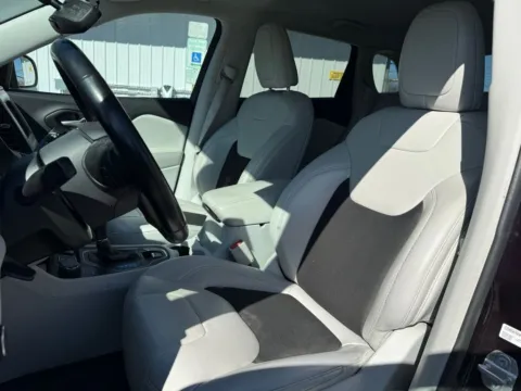 More photos of 2021 Jeep Cherokee Latitude Plus at Dream Work Automotive, NC