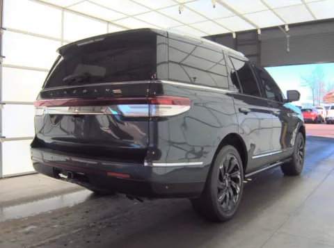 More photos of 2022 Lincoln Navigator Reserve at Dream Work Automotive, NC