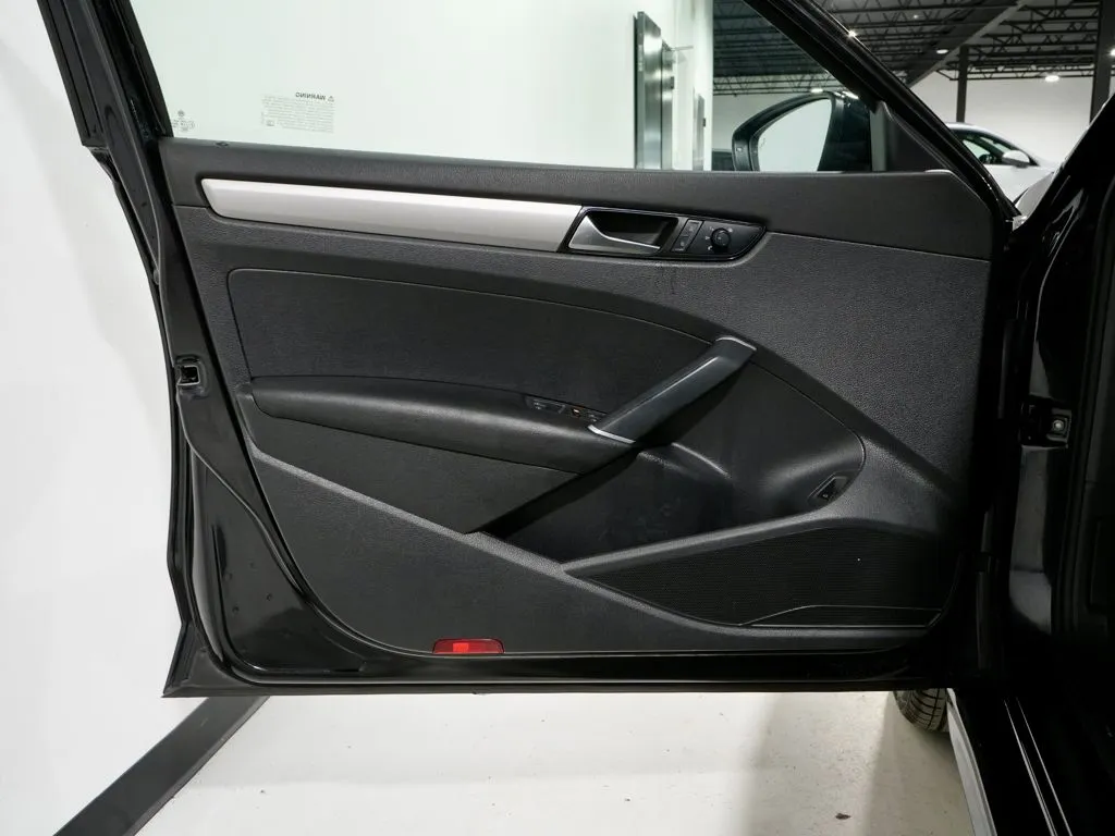 2021 Volkswagen Passat S - Photo 12